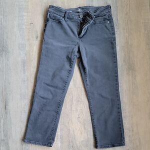 Dark Gray/Black Straight Leg Jeans/Cropped